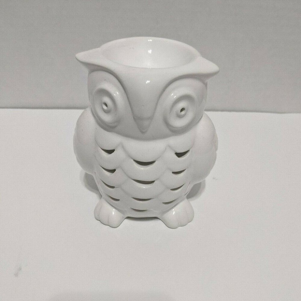 Bath & Body Works Slatkin & Co White Ceramic Owl Oil Warmer